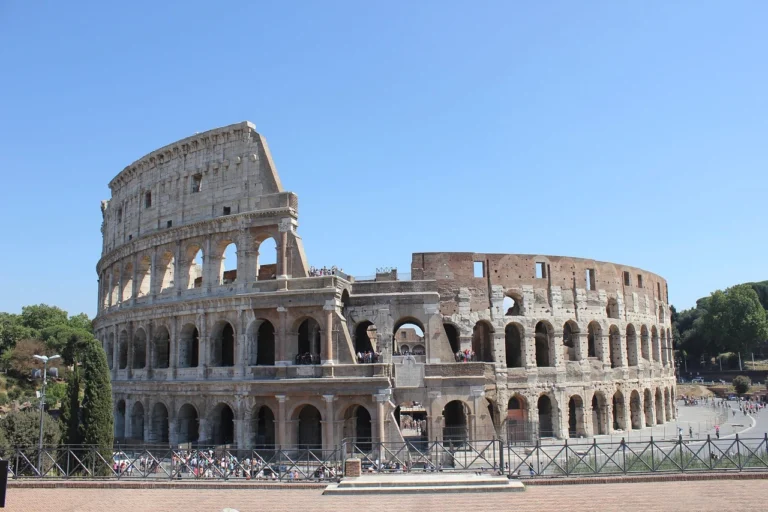 Travel Colosseum 2 768x512